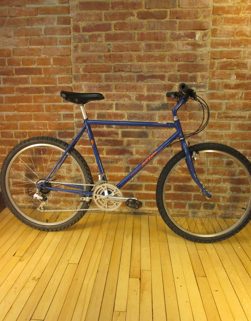 Specialized Bike : Specialized Rockhopper : 21.5"