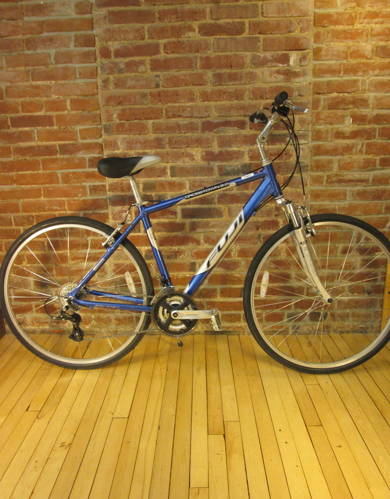 Fuji Bike : Fuji Crosstown 2.1 : 19"