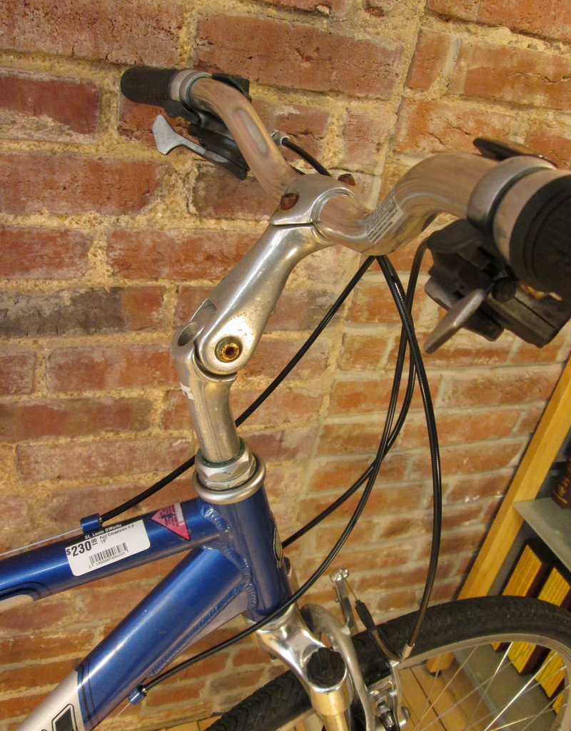 Fuji Bike : Fuji Crosstown 2.1 : 19"