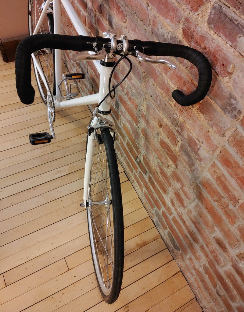 Bike : White Single Speed : 56cm