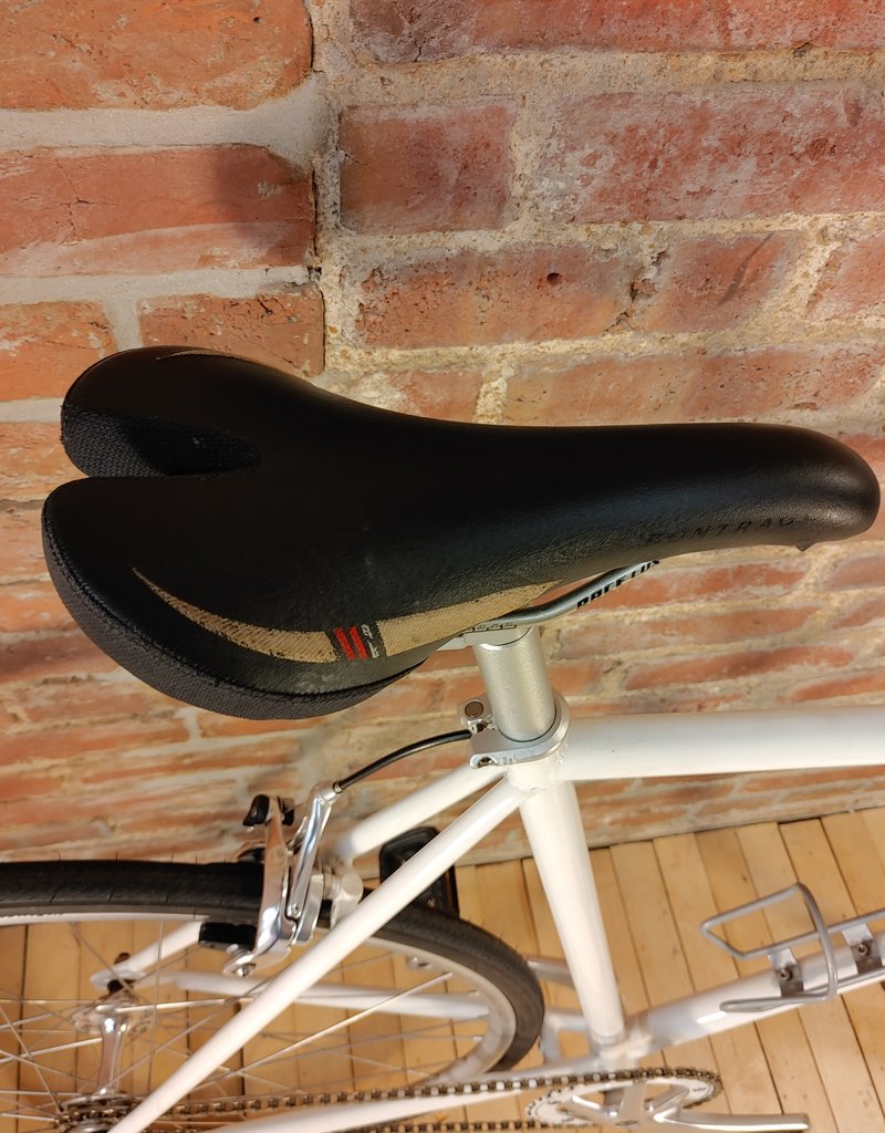 Bike : White Single Speed : 56cm