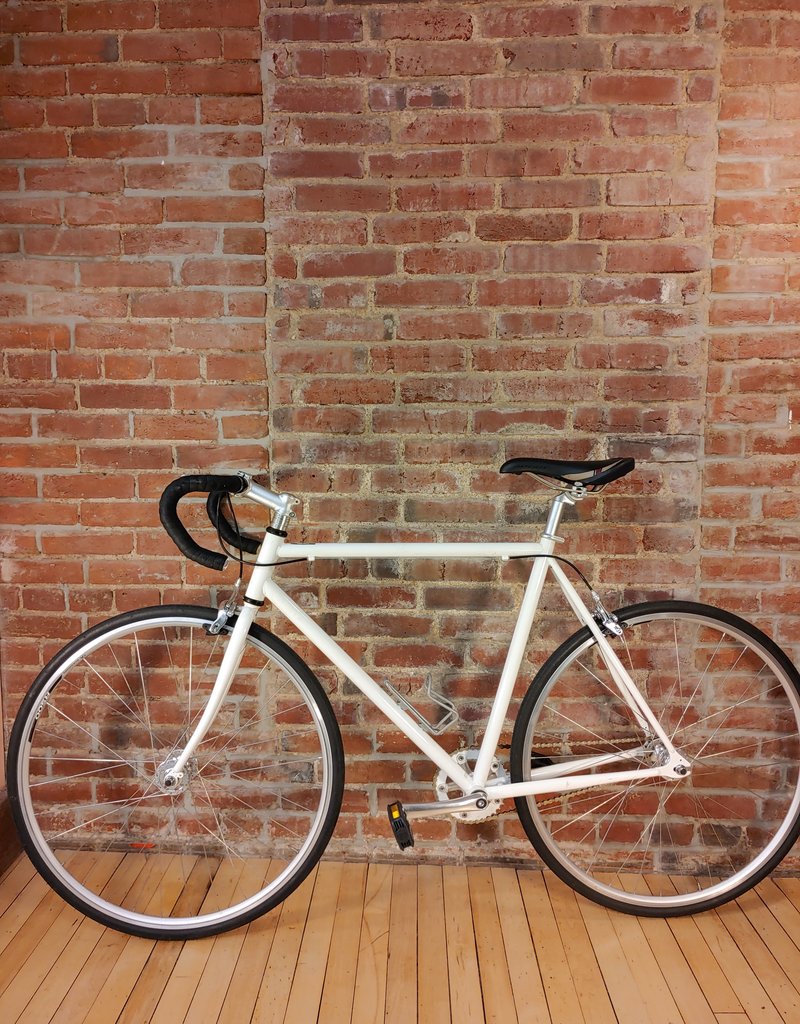 Bike : White Single Speed : 56cm