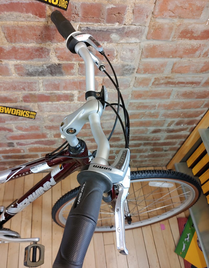 Schwinn Bike : Schwinn Voyageur GS : 16"