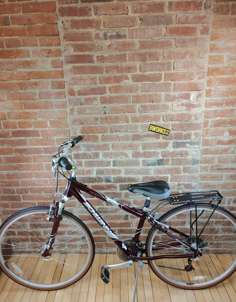 Schwinn Bike : Schwinn Voyageur GS : 16"