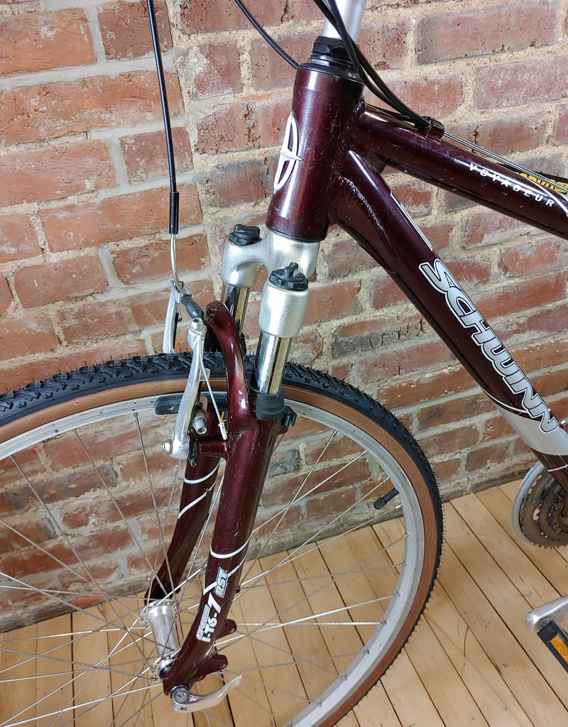 Schwinn Bike : Schwinn Voyageur GS : 16"