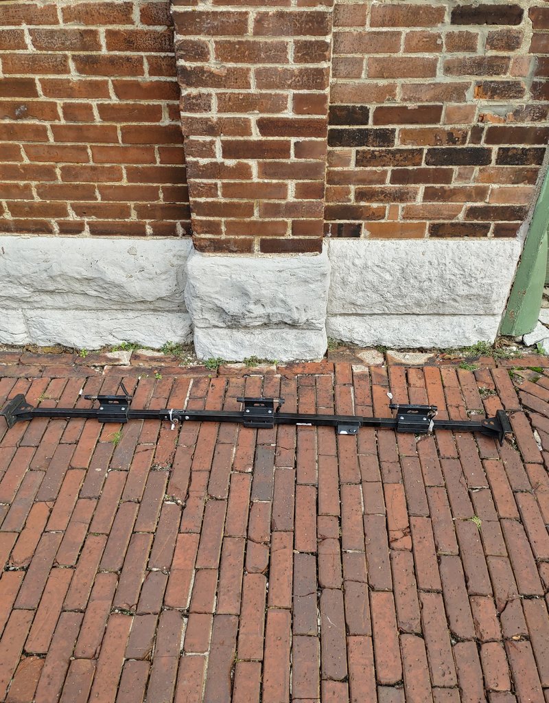 Car Rack : 4 Bike Outback Hanging , 2" mount