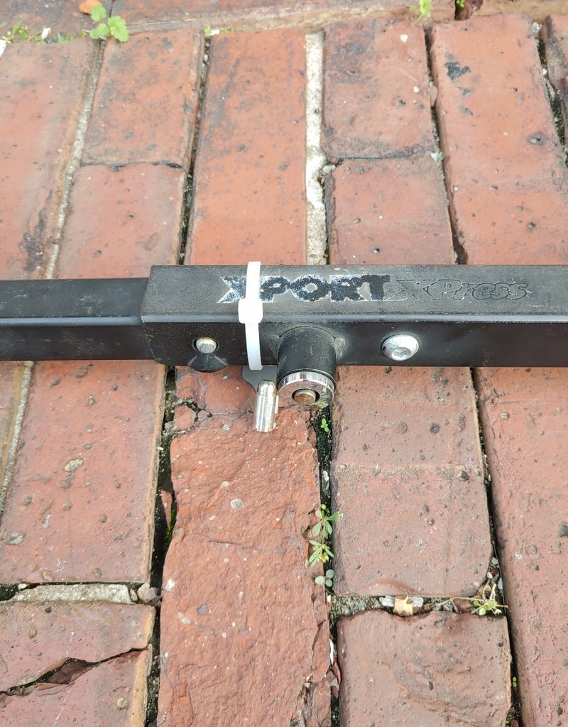 Car Rack : 4 Bike Outback Hanging , 2" mount