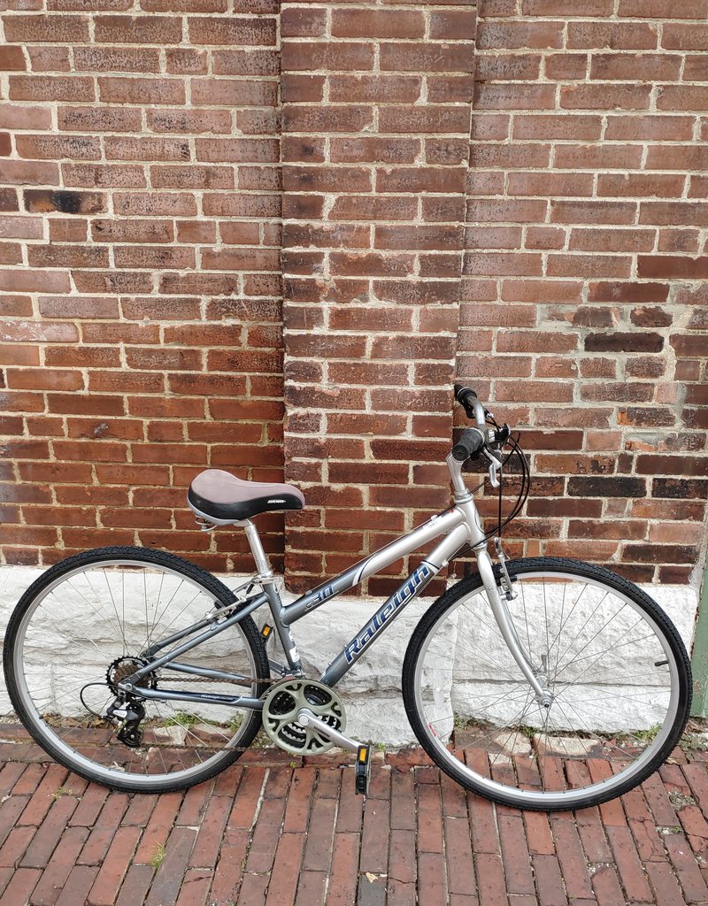Raleigh Bike : Raleigh C30 : 16"