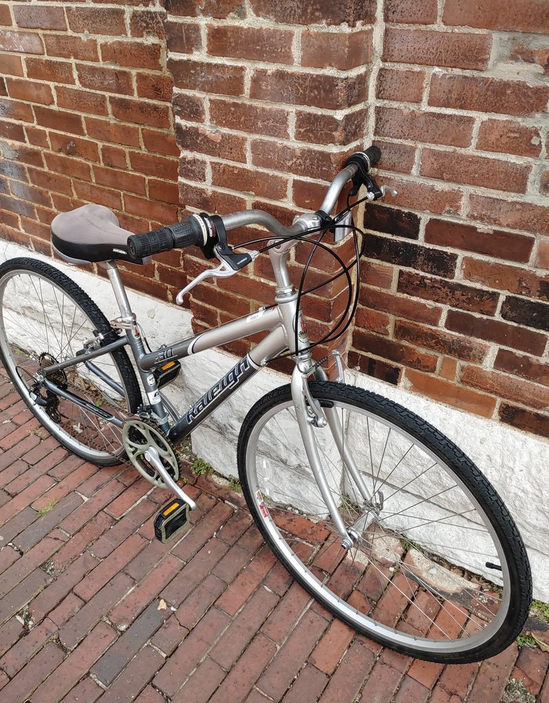 Raleigh Bike : Raleigh C30 : 16"