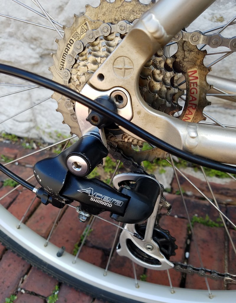 Schwinn Schwinn Sierra 700: 18"L