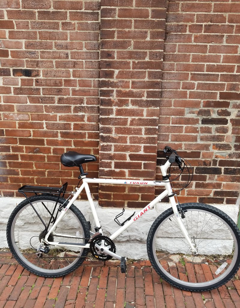 Giant Bike : Giant Yukon : 21"