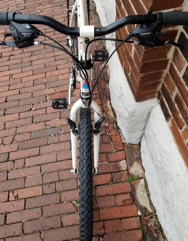 Giant Bike : Giant Yukon : 21"
