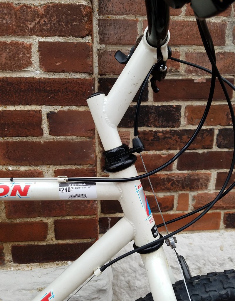Giant Bike : Giant Yukon : 21"