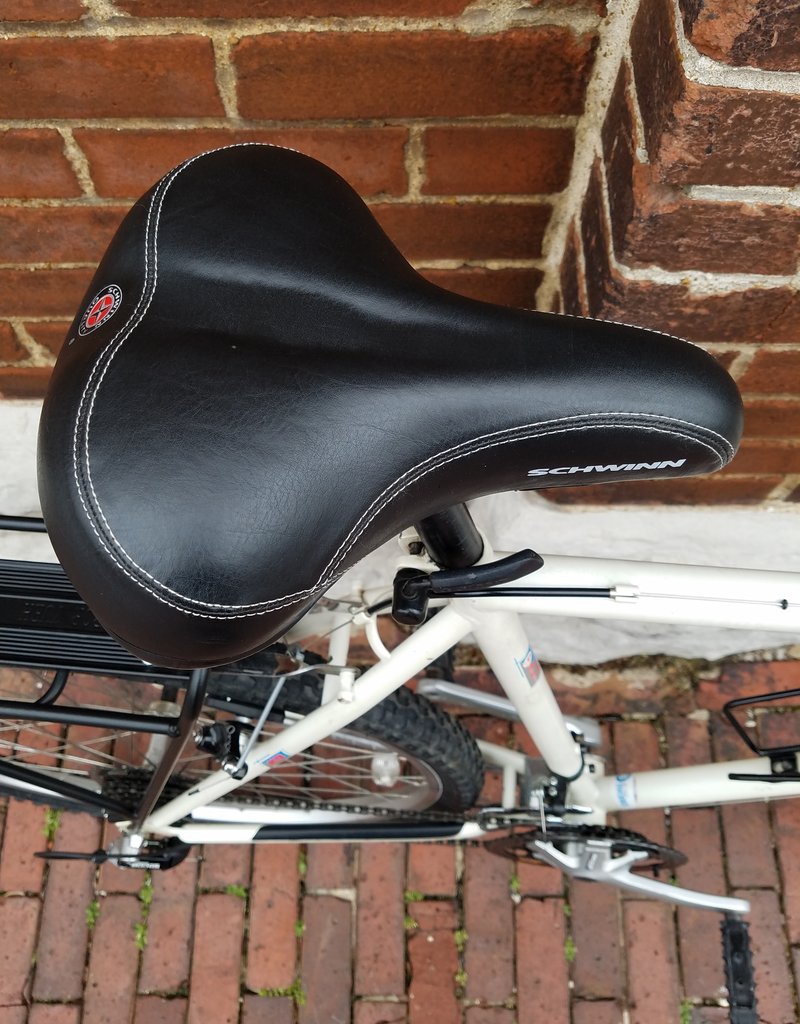 Giant Bike : Giant Yukon : 21"