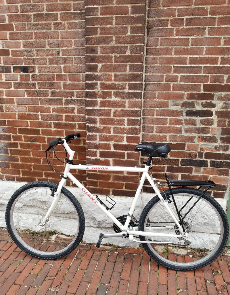 Giant Bike : Giant Yukon : 21"