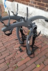 Saris Car Rack : Saris Bones 2 trunk used