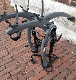 Saris Car Rack : Saris Bones 2 trunk used