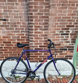 Trek Bike : Trek 700 Multitrack : 23"