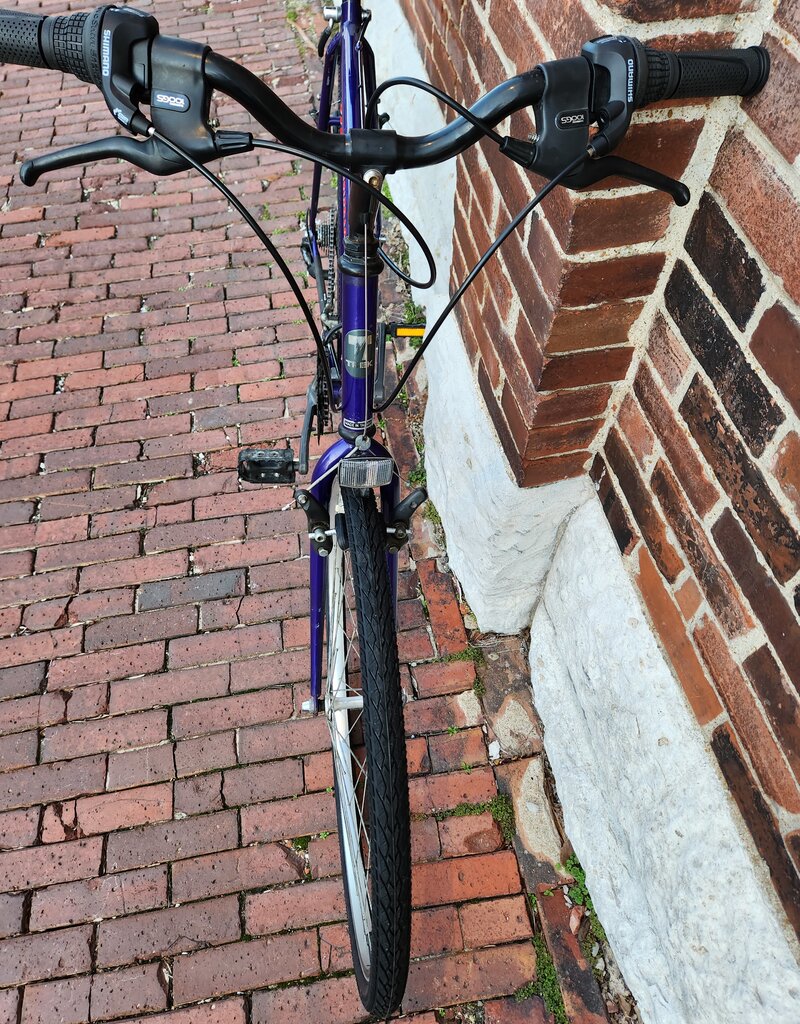 Trek Bike : Trek 700 Multitrack : 23"