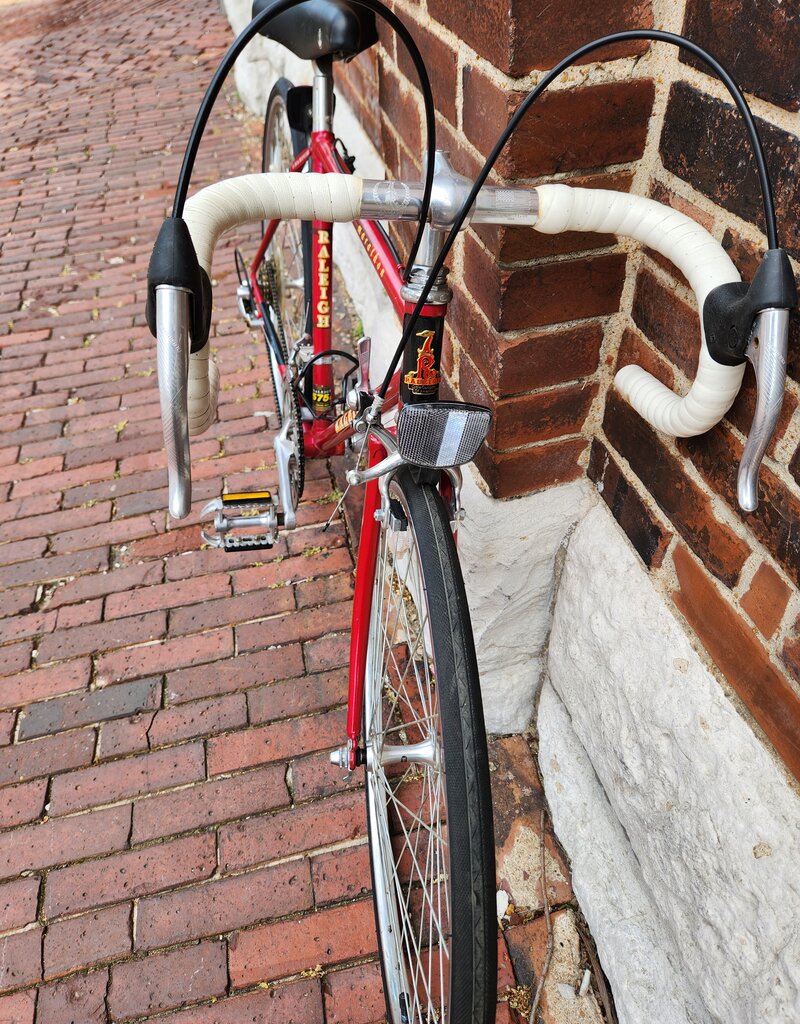 Raleigh Bike : Raleigh Marathon : 45cm proportional