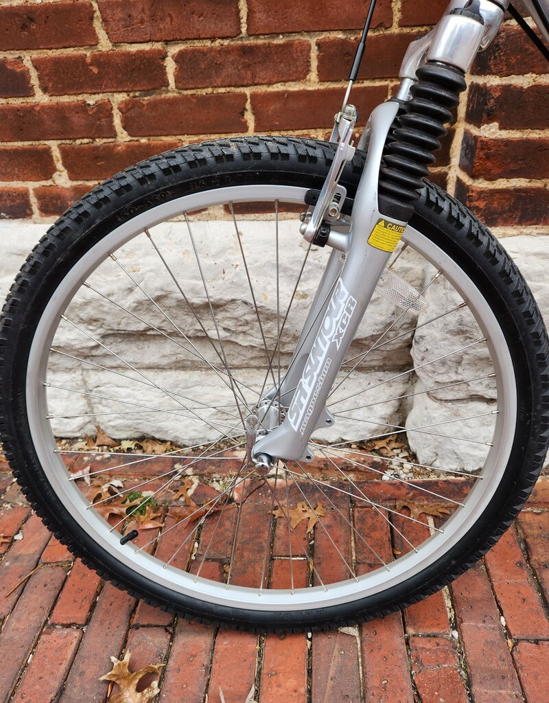 Giant Bike : Giant Sedona DX : 19"