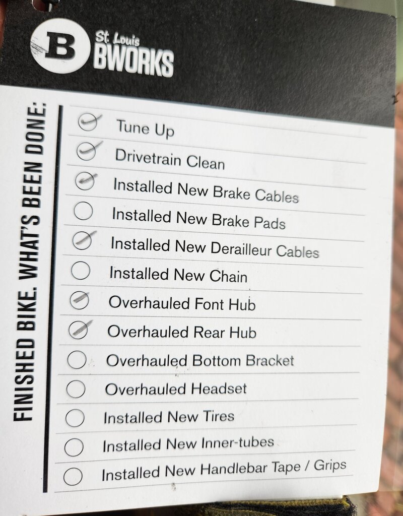 Schwinn Bike : Schwinn Voyageur : 15"