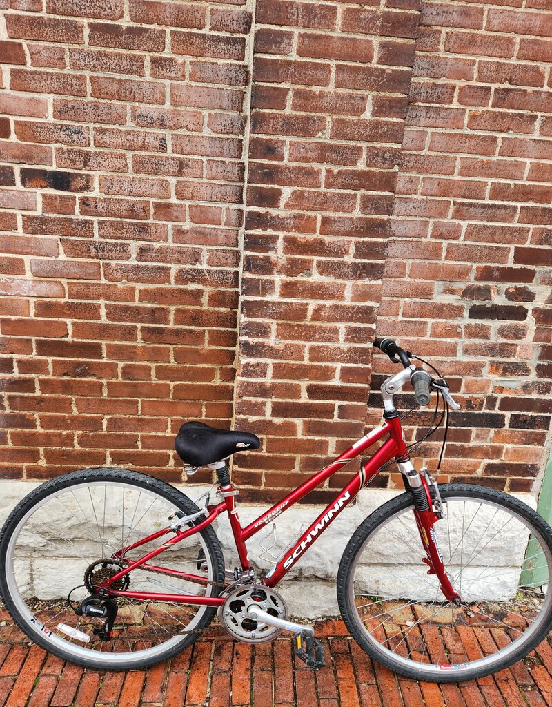 Schwinn Bike : Schwinn Voyageur : 15"