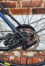 Specialized Bike : Specialized Sirrus : 21"