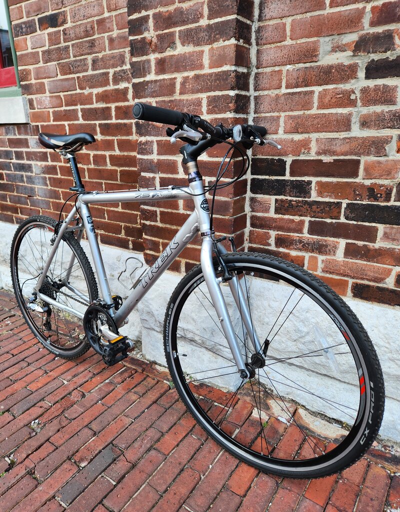 Trek Bike : Trek FX 7.5 : 20"