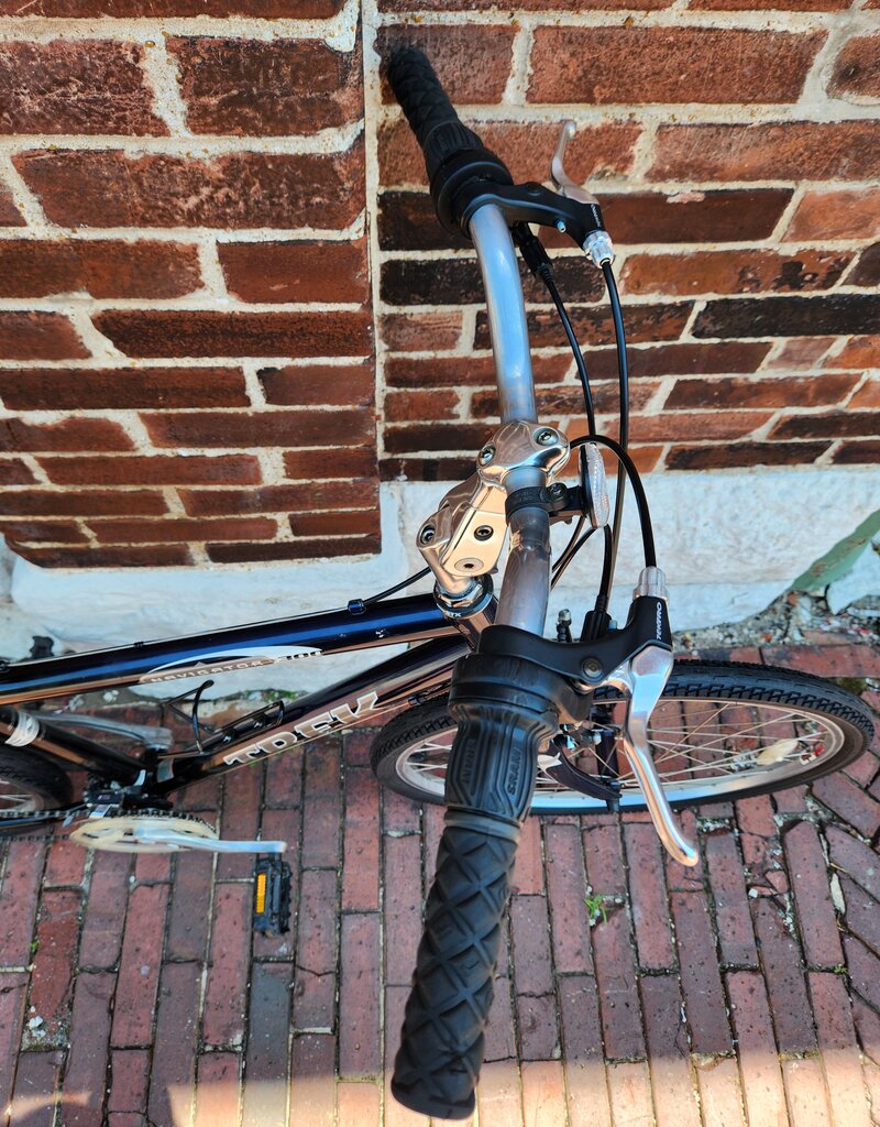 Trek Bike : Trek Navigator 300 : 16.5"