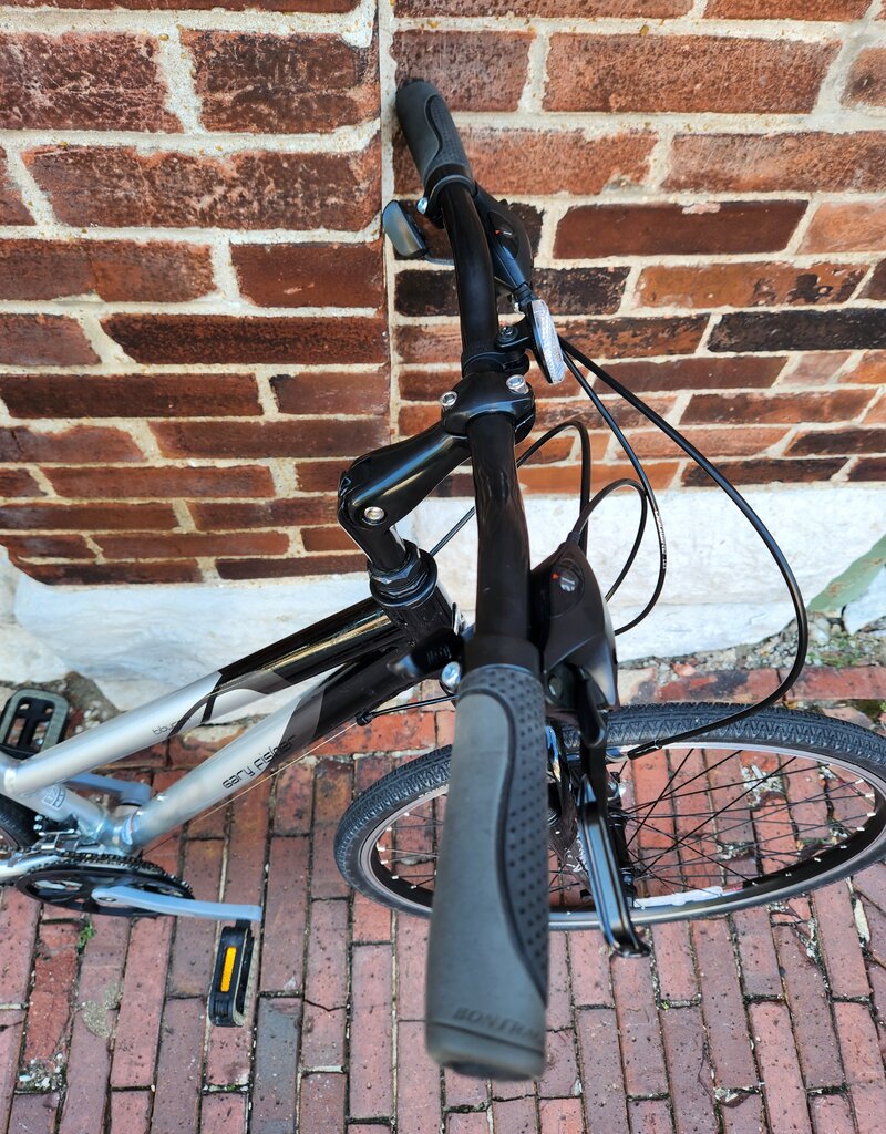 Gary Fisher Bike : Gary Fisher Tiburon : 17"