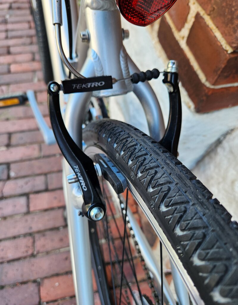 Gary Fisher Bike : Gary Fisher Tiburon : 17"