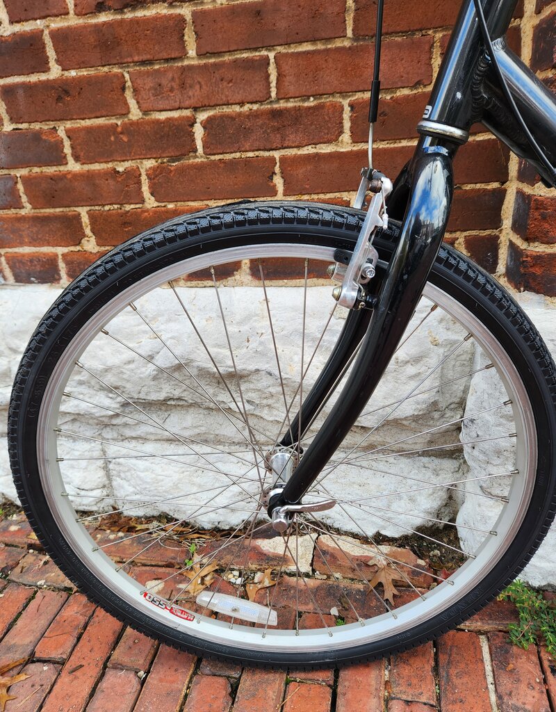 Trek Bike : Trek Navigator 100 : 21"