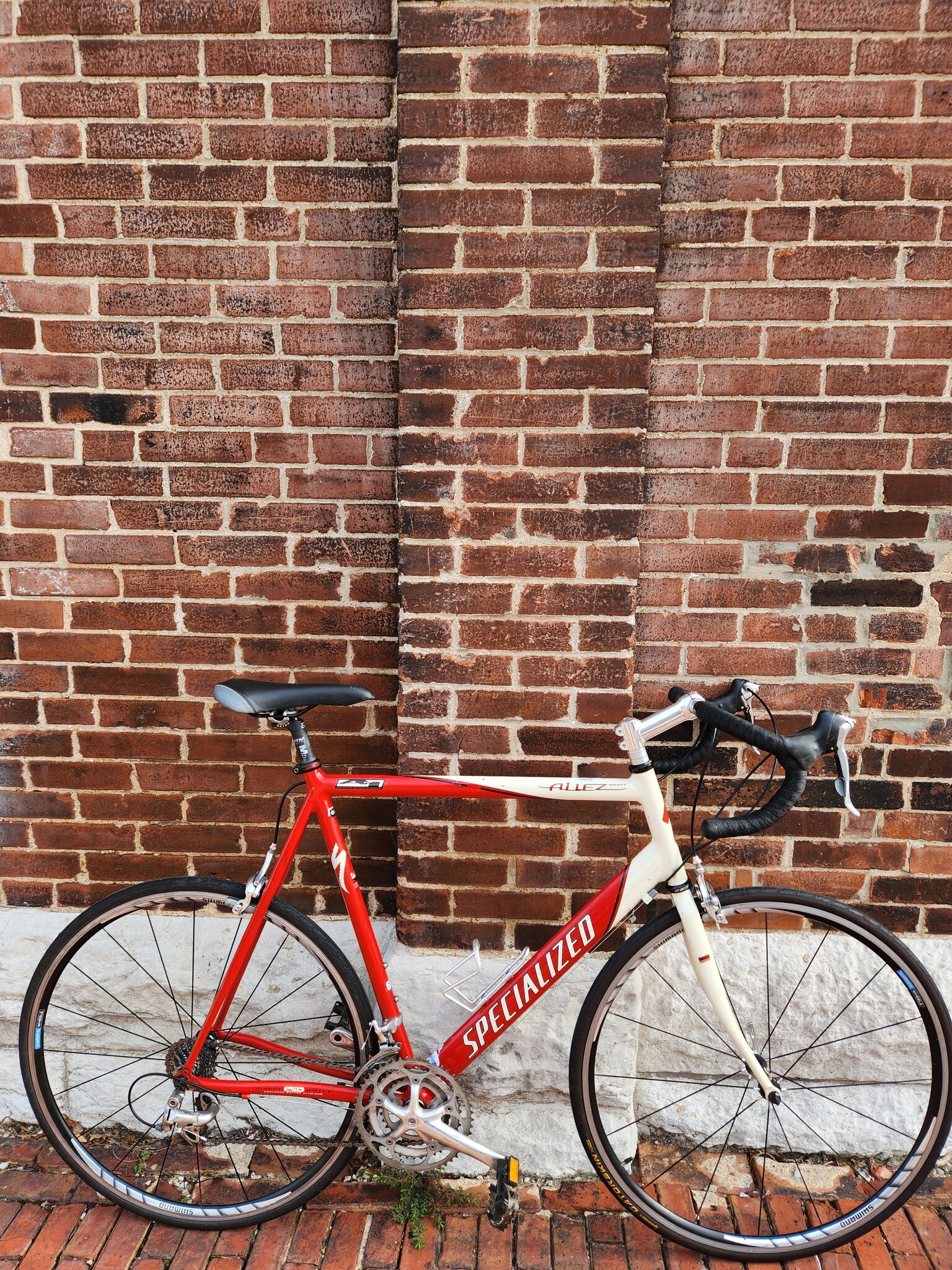 Bike : Specialized Allez Sport : 60cm - St. Louis BWorks