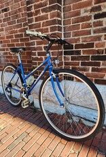 Schwinn Bike : Schwinn Crisscross : 17" step thru