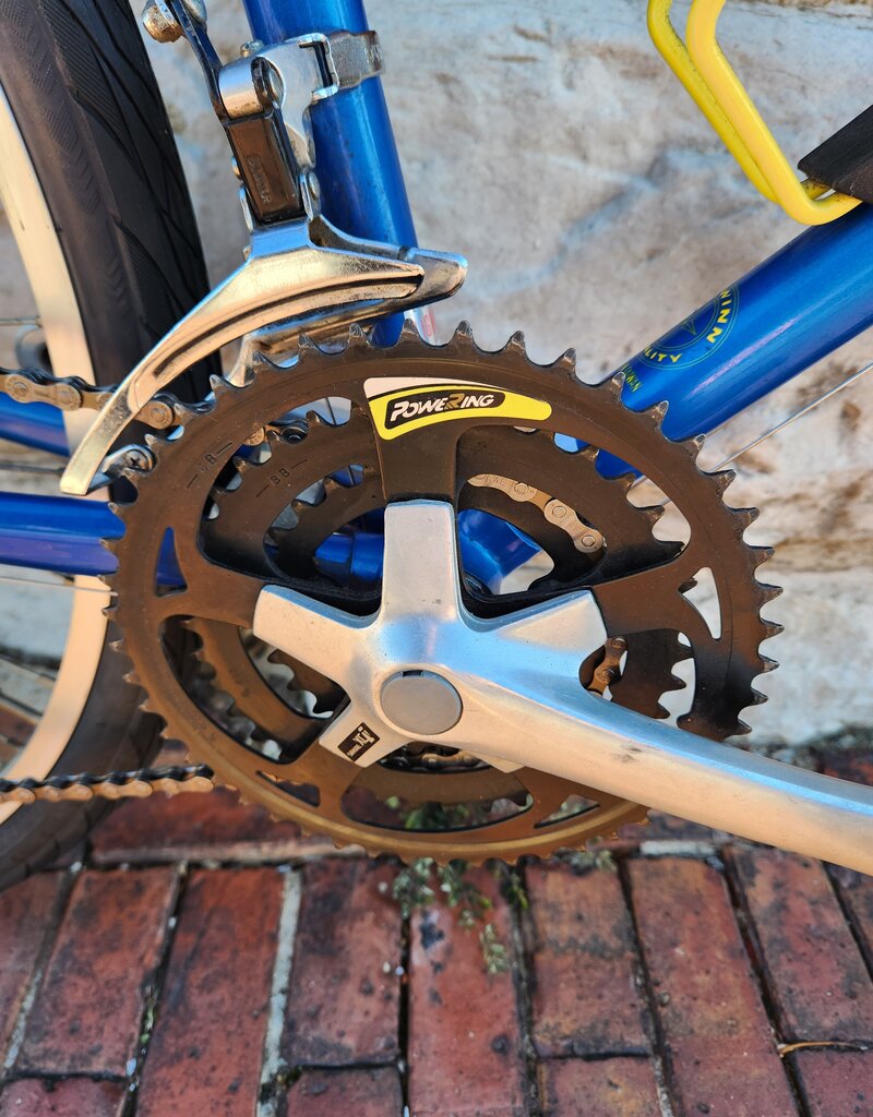 Schwinn Bike : Schwinn Crisscross : 17" step thru