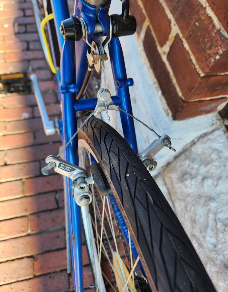 Schwinn Bike : Schwinn Crisscross : 17" step thru