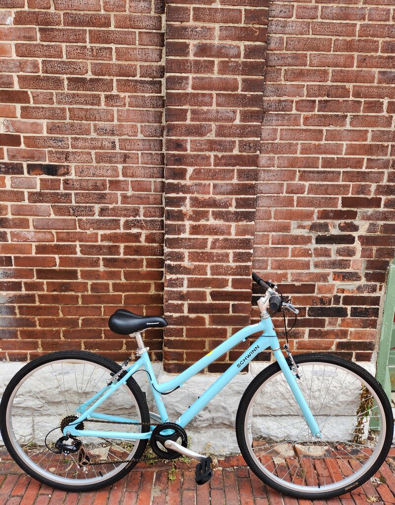 Schwinn Bike : Schwinn Median : 17" step thru