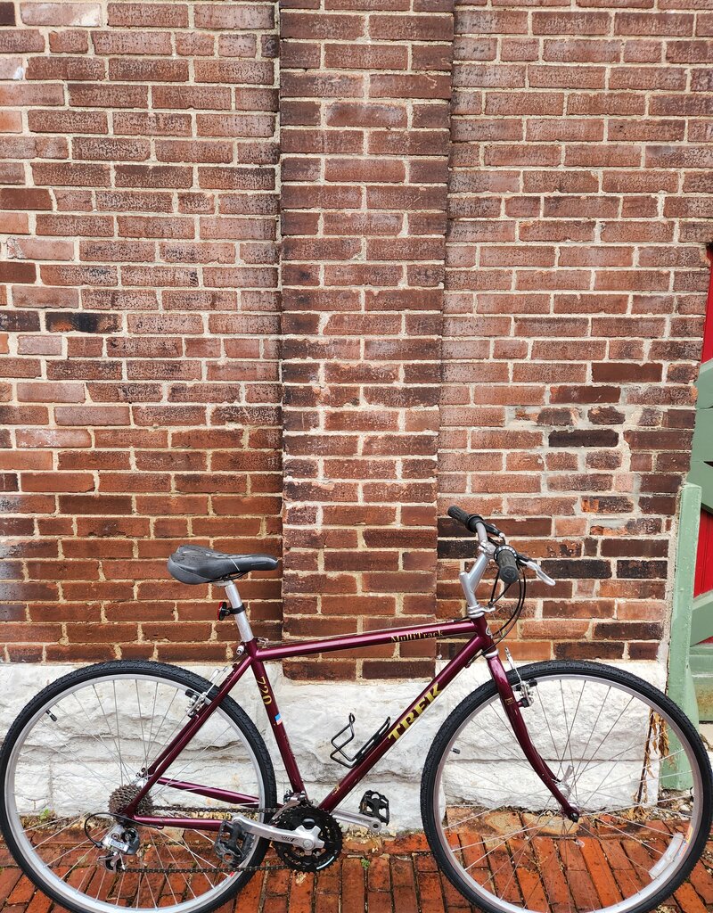 Trek Bike : Trek 720 Multi : 19"