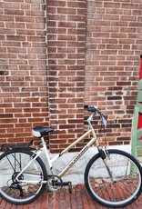 Schwinn Bike : Schwinn Sierra : 18"