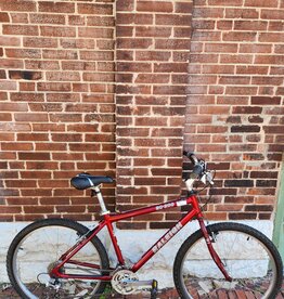 Raleigh Bike : Raleigh SC200 : 18"