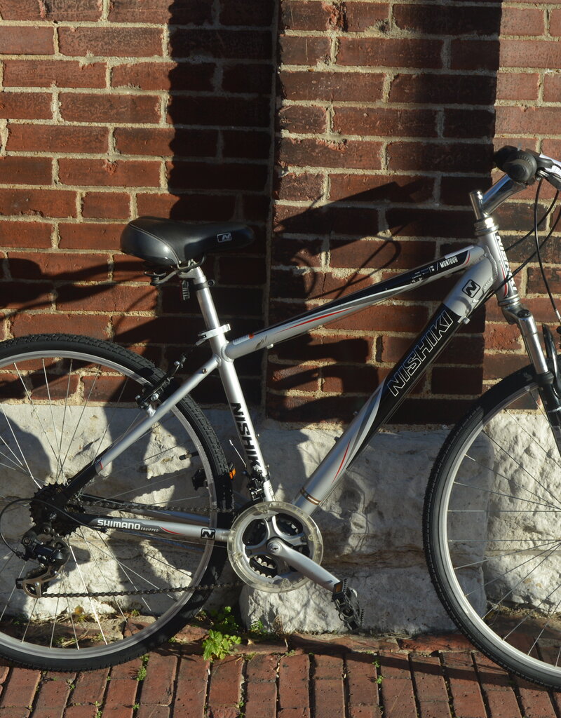 Nishiki Bike : Nishiki Montour : 17"