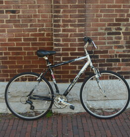 Fuji Bike : Fuji Supreme : 21"