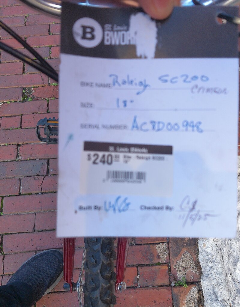 Raleigh Bike : Raleigh SC200 : 18"