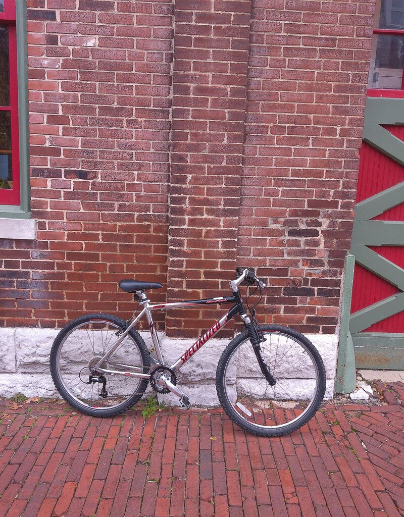 Specialized Bike : Specialized Hardrock : 19"