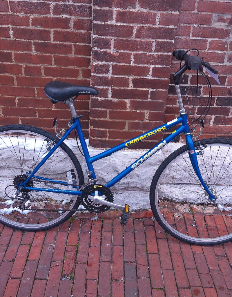 Schwinn Bike : Schwinn Crisscross : 19"