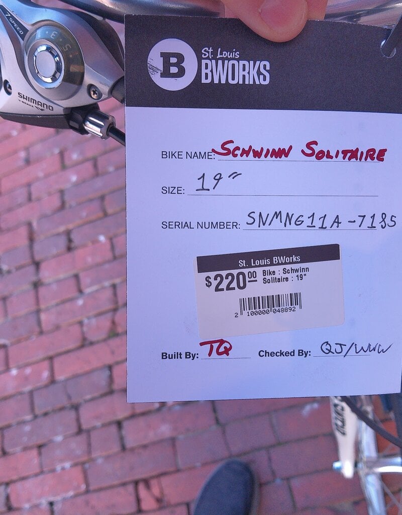 Schwinn Bike : Schwinn Solitaire : 19"