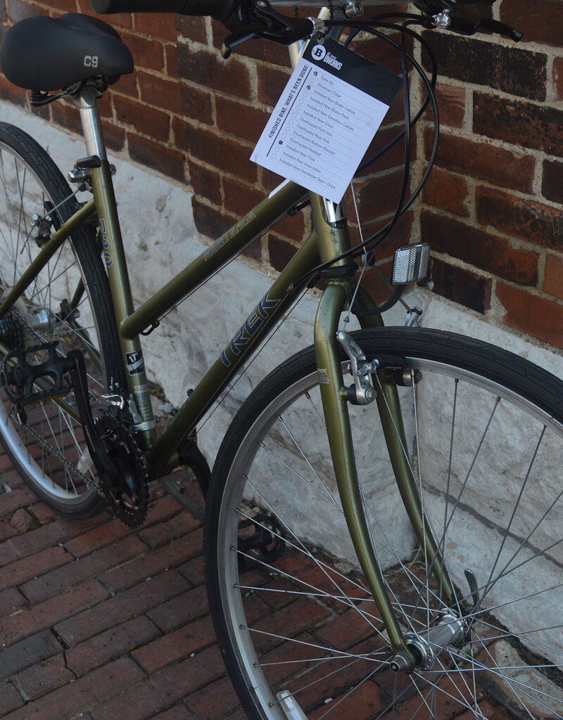 Trek Bike : Trek 720 Multi : 17"