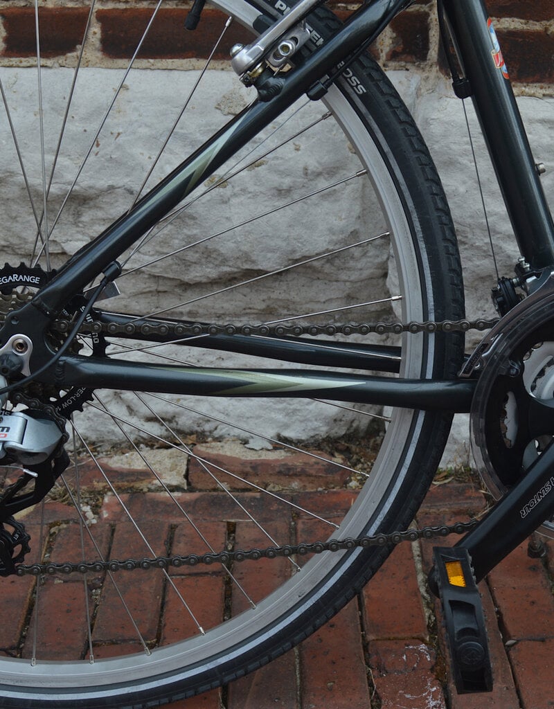 Schwinn Bike : Schwinn Voyageur : 17"