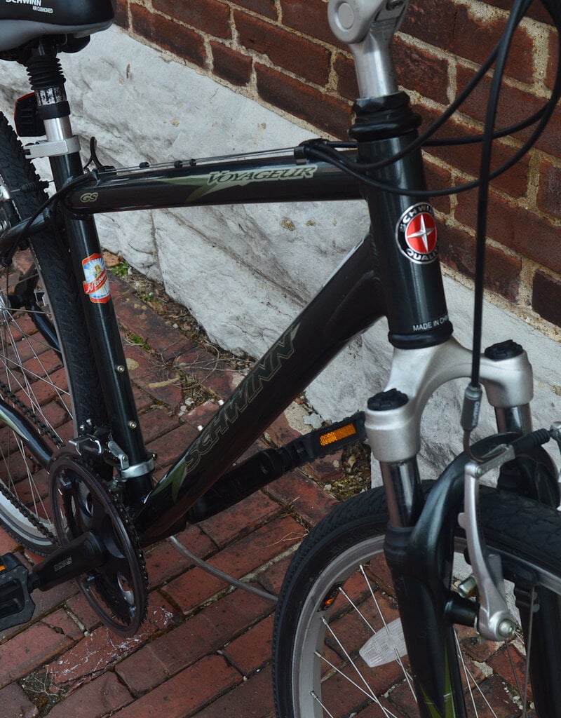 Schwinn Bike : Schwinn Voyageur : 17"